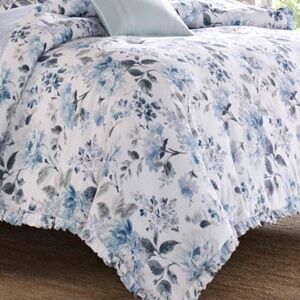 Chloe 2-Piece Blue Floral Cotton Twin Duvet Cover Set